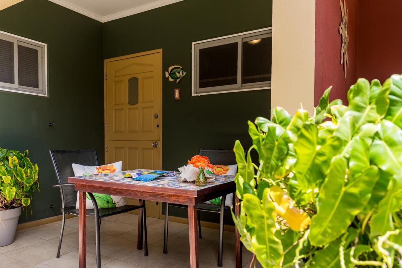 Little Paradise Aruba Vacation Apartments Palm Beach Exterior foto